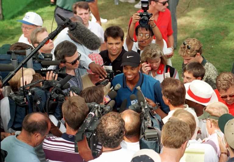 “Hola Mundo”: el debut profesional de Tiger Woods