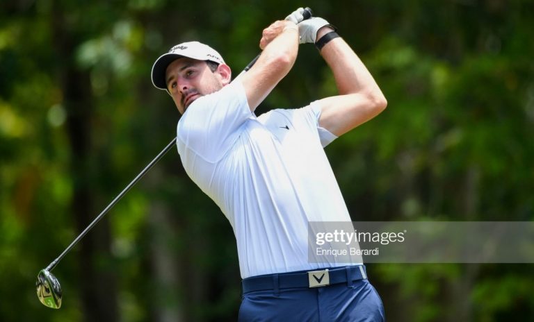 Del Solar comienza con el pie derecho su defensa del título del Puerto Plata Open