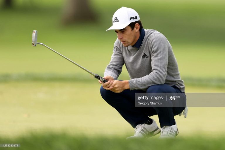 Joaco Niemann resiste las duras condiciones en Winged Foot
