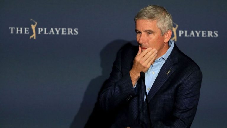 El Comisionado del PGA TOUR renuncia a su salario