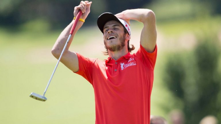 El amor por el golf del futbolista Gareth Bale lo tiene feliz en Inglaterra
