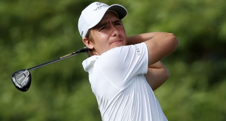 Carlos Ortiz se luce en Torrey Pines y se ubica puntero a falta de una ronda