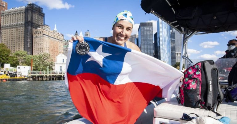 Chilena Bárbara Hernández Mujer del Año en la Asociación Mundial de Nado en Aguas Abiertas