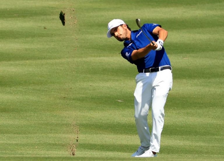 Gran jornada para Abraham Ancer que queda al borde del Top Ten