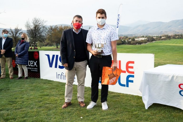 Diego Santolaya y Florencia Dufey se llevan el trofeo en el Campeonato Juvenil