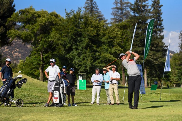 Constelación de estrellas en el Abierto del Polo