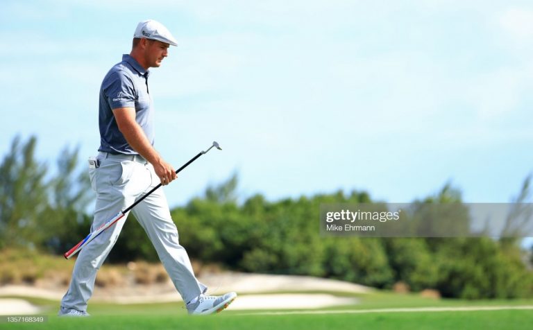 DeChambeau se somete a un test antidoping