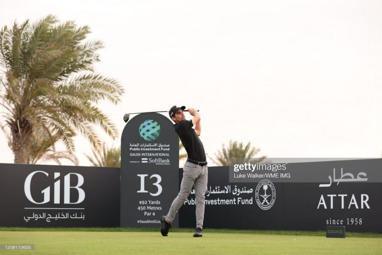 Niemann se aferra a la lucha en Arabia Saudita        