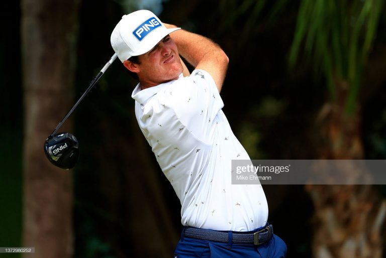 Mito va en busca de un buen cierre en PGA National