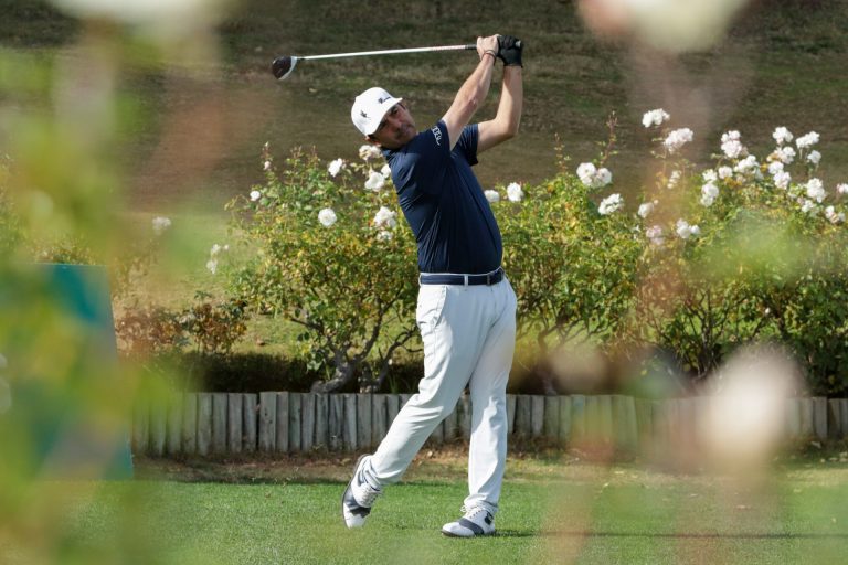 Felipe Aguilar, único chileno bajo par en la Dev Series Final
