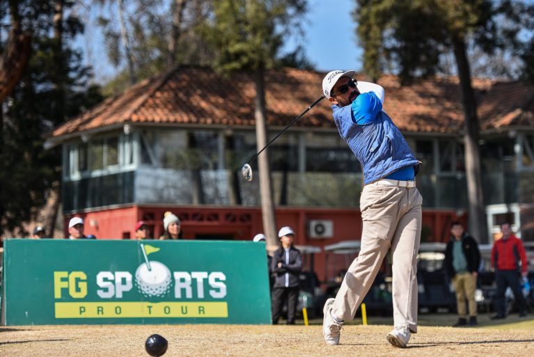 Juan Cerda toma la cima en el FG Sports Pro Tour en Los Lirios