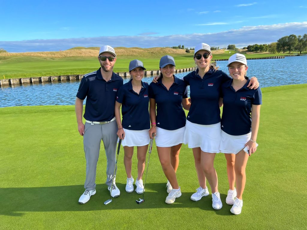 El equipo chileno de damas ya está en Francia para el Mundial Amateur 2022