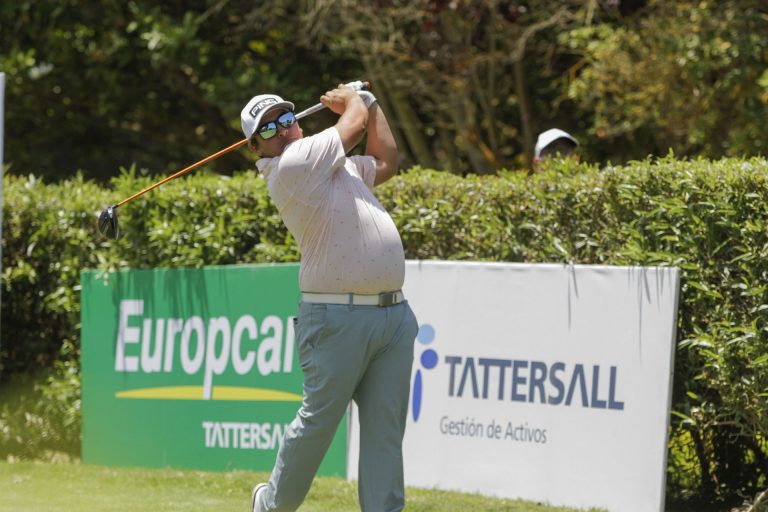 Abierto Rocas de Santo Domingo: Gustavo Silva lidera las acciones