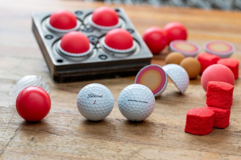 Presentan la versión 2023 de las pelotas Titleist Pro V1 y Pro V1x