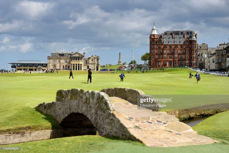 St. Andrews echa para atrás la modificación del famoso Swilcan Bridge