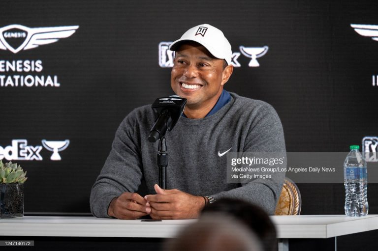 Tiger Woods se ve con opciones de ganar en su retorno al PGA Tour