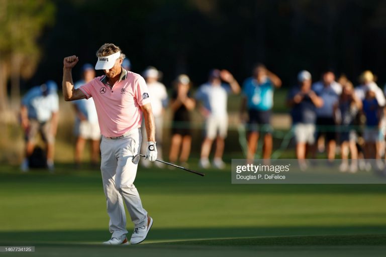 Langer hace su edad en golpes e iguala récord en el PGA Tour Champions