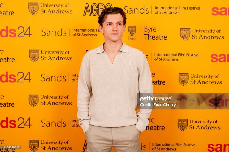Accidente en el campo de golf: Tom Holland, el "SpiderMan" del cine, alcanzado por una pelota