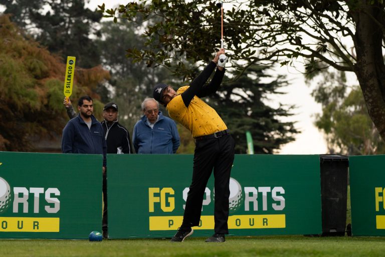 Vicente Encina lidera la 20º Fecha del FG Sports tras la primera ronda
