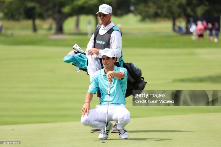 Niemann, el mejor de los chilenos en LIV Golf Greenbrier
