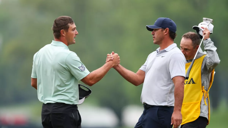 Una nueva era en "The Match" enfrenta al PGA Tour vs LIV en la cancha