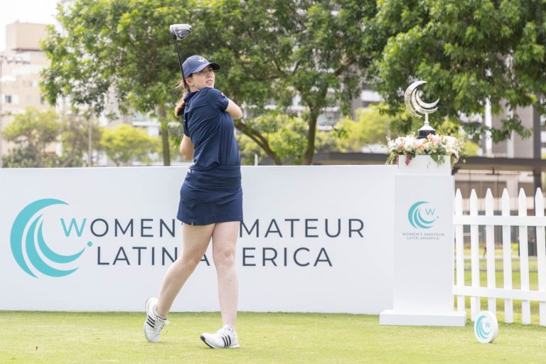 Caro Alcaíno, la mejor chilena en el inicio del WALA