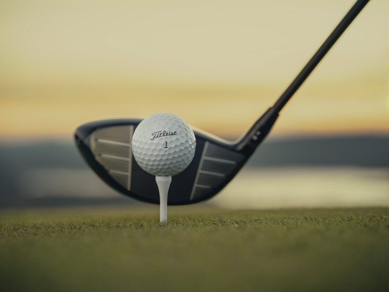 Titleist presenta las nuevas pelotas de golf ProV1 y Pro V1x