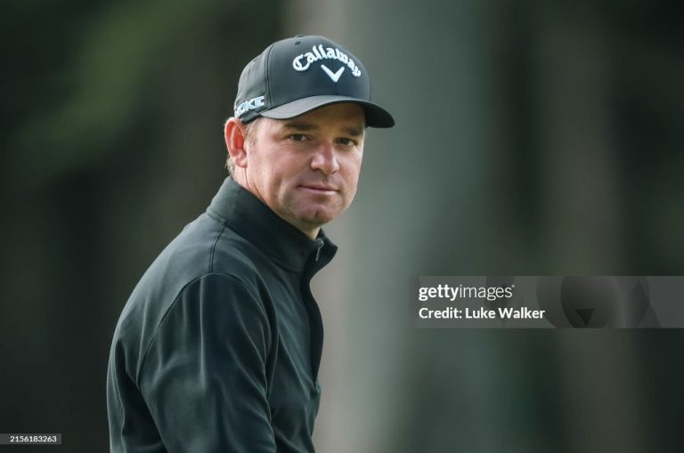 Dale Whitnell logra dos hoyos en uno en la misma ronda