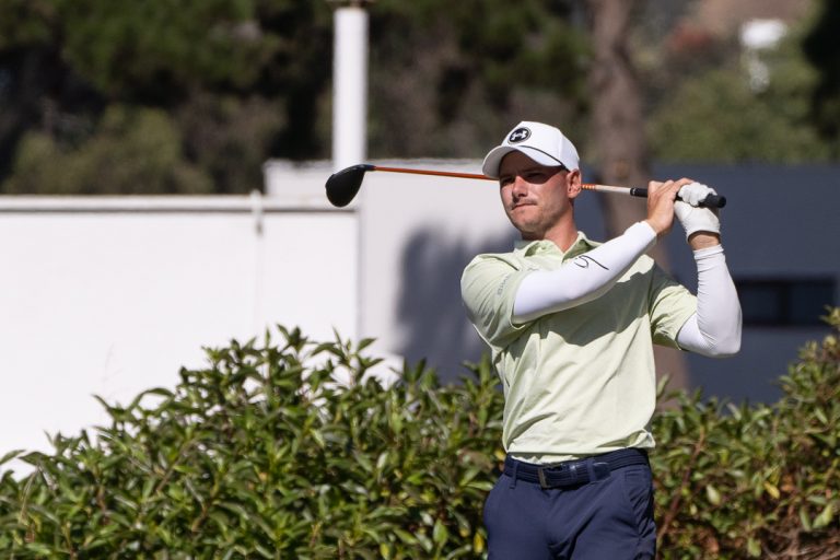 Errázuriz y León buscan remontar en la Q-School del DP World Tour