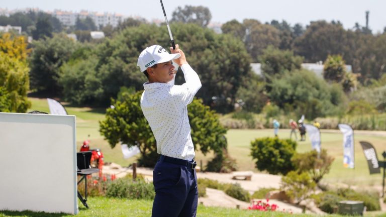 Agustín Errázuriz lidera tras el corte en la Q-School del Sunshine Tour